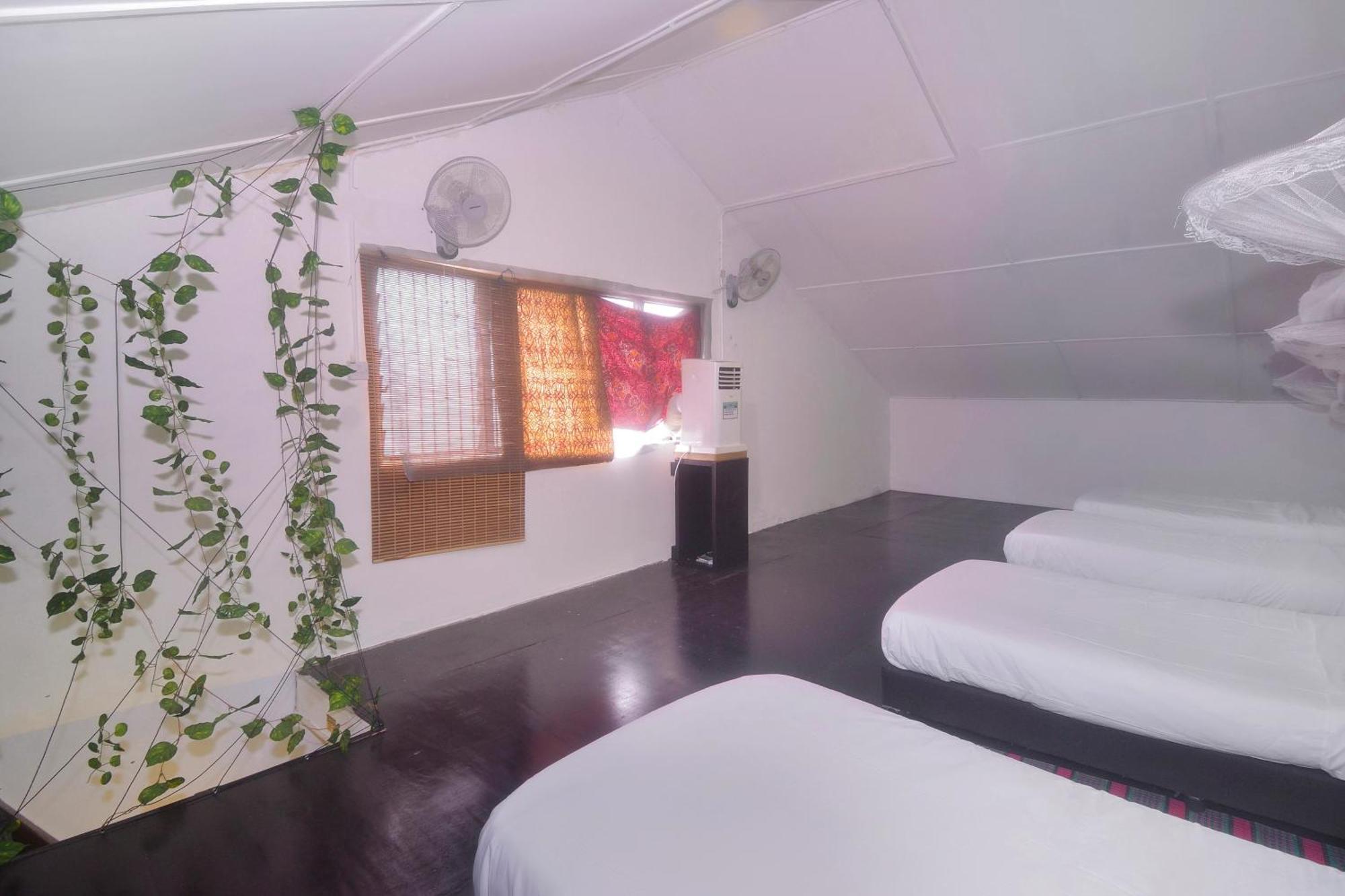 Spot On 89929 Tropical Lodge Kuching Luaran gambar